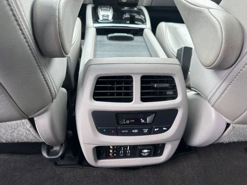 Used 2017 Honda Pilot Touring image 25