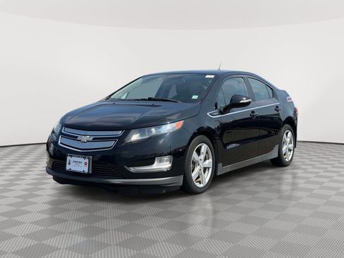 Used 2013 Chevrolet Volt FWD image 2
