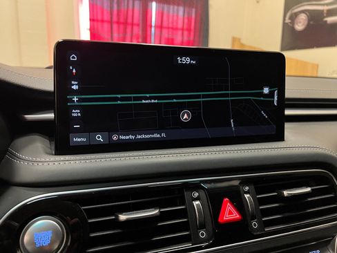 Used 2023 Genesis G70 2.0T image 23