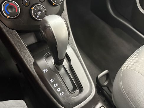 Used 2020 Chevrolet Sonic LT FWD image 20
