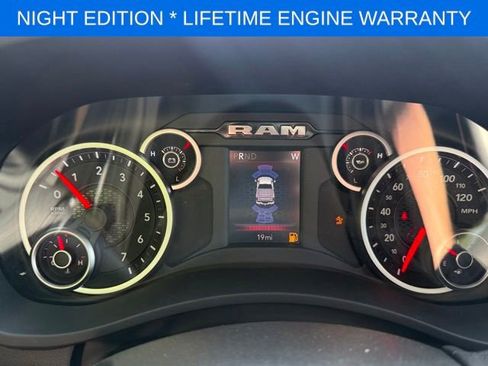New 2026 RAM 2500 Big Horn AWD/4WD image 19