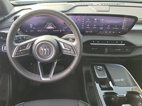 Used 2026 Buick Enclave Preferred image 11