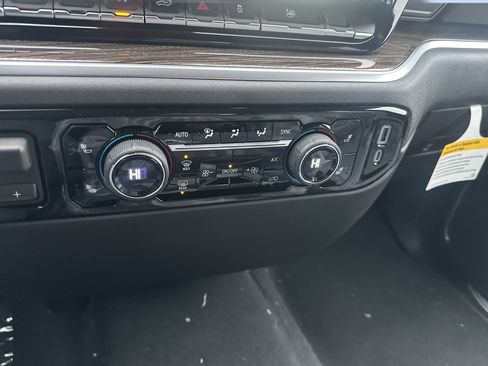 New 2026 Chevrolet Silverado 1500 LT image 13