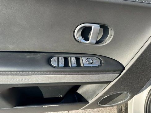 Used 2023 Hyundai Ioniq 5 SEL image 12