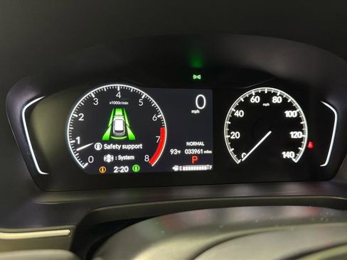 Used 2025 Honda Pilot Touring image 21