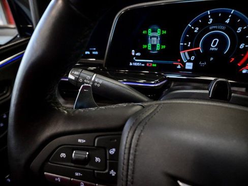 Used 2023 Cadillac Escalade V w/ LPO, ONYX Package image 39