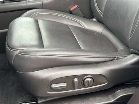 Certified 2023 Chevrolet Traverse LT w/ LT Premium Package image 20