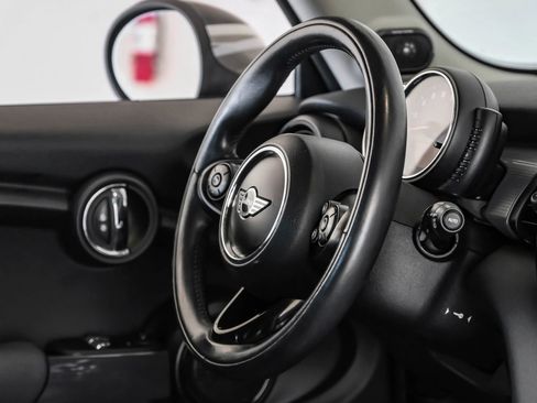 Used 2016 MINI Cooper 2-Door Hardtop image 12