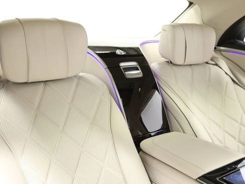 Used 2022 Mercedes-Benz Maybach S 580 4MATIC image 93