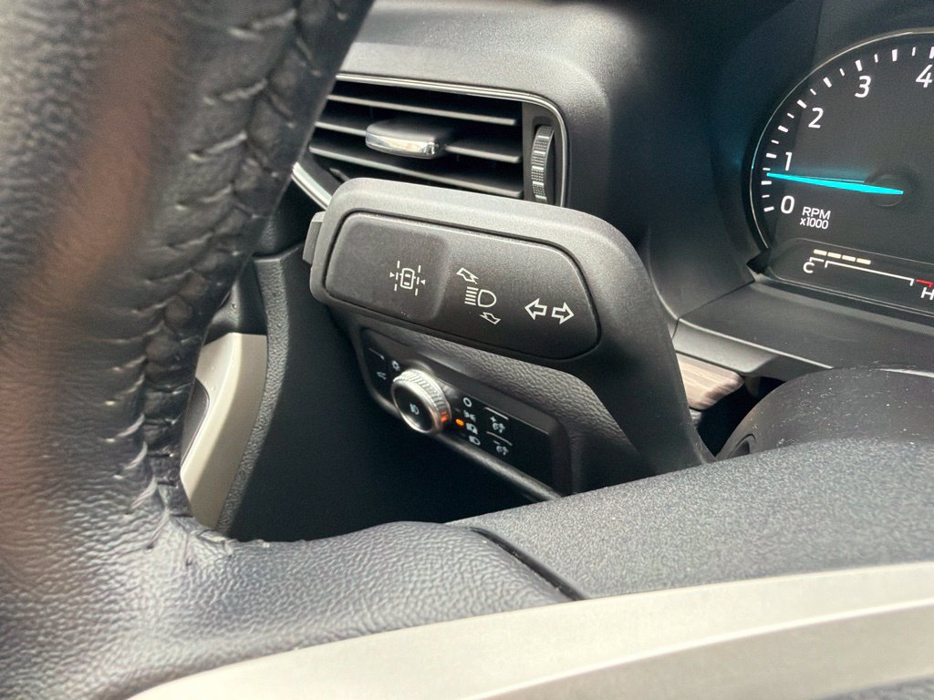 Used 2023 Ford Explorer Limited AWD/4WD image 35