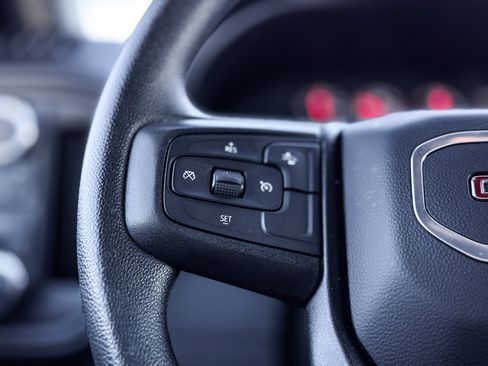 Used 2024 GMC Sierra 2500 Pro w/ Convenience Package image 11