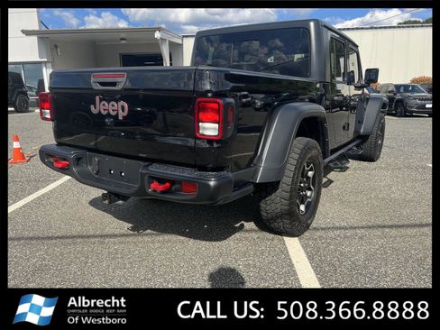 Used 2021 Jeep Gladiator Rubicon w/ Cold Weather Group image 5