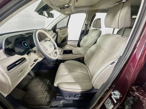 Used 2025 Hyundai Palisade Calligraphy FWD image 16