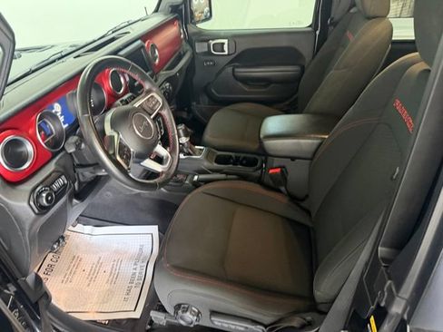 Used 2021 Jeep Wrangler Rubicon w/ Cold Weather Group AWD/4WD image 19