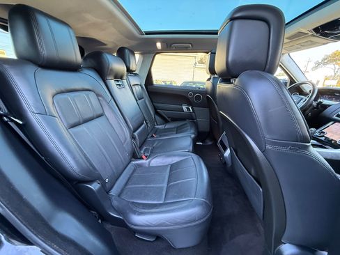 Used 2020 Land Rover Range Rover Sport HSE image 29