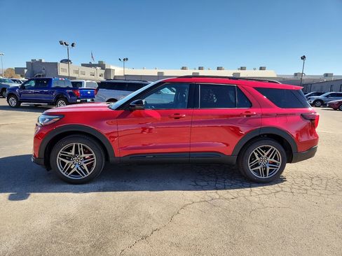 New 2026 Ford Explorer ST image 7