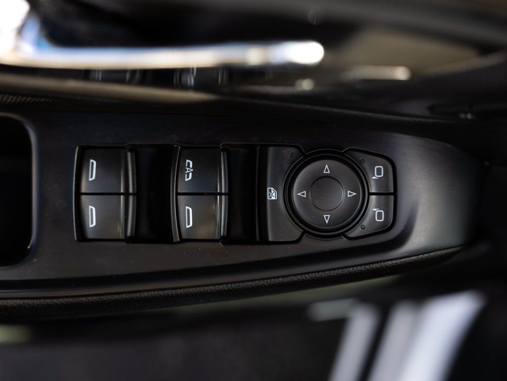 Used 2021 Chevrolet Traverse Premier AWD/4WD image 27