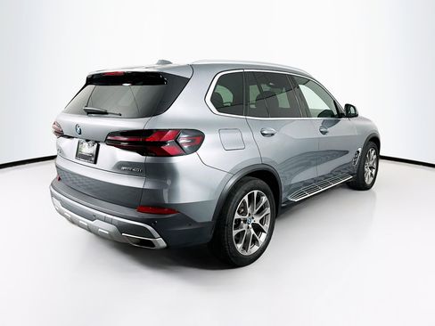 Used 2024 BMW X5 sDrive40i w/ Premium Package image 9