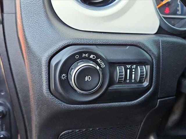 Used 2021 Jeep Wrangler Unlimited Sahara AWD/4WD image 23