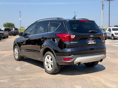 Used 2019 Ford Escape SEL FWD image 4