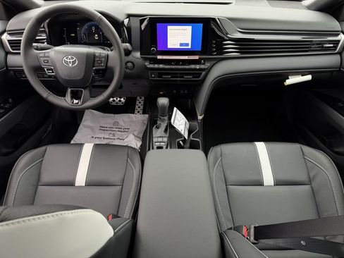 New 2026 Toyota Camry SE image 11