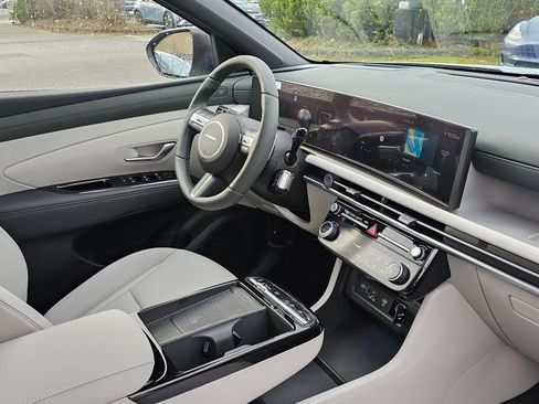 New 2026 Hyundai Tucson Limited image 10