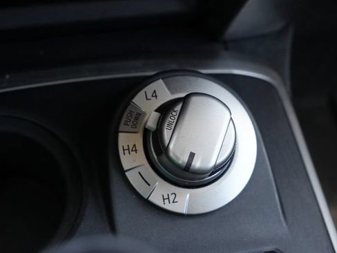Used 2020 Toyota 4Runner SR5 Premium AWD/4WD image 16