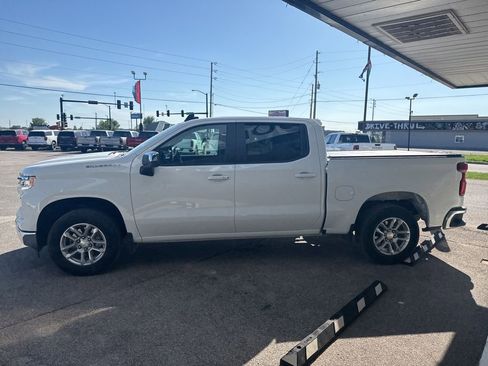 Used 2023 Chevrolet Silverado 1500 LT image 3