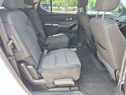 Used 2019 Chevrolet Traverse LT FWD image 22