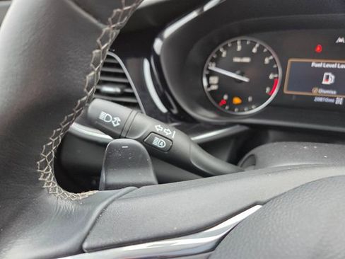 Used 2023 Buick Envision Preferred w/ Sport Touring Package image 21