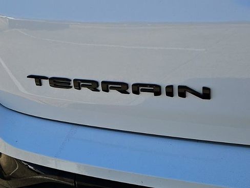 Used 2023 GMC Terrain SLE w/ Driver Convenience Package image 27