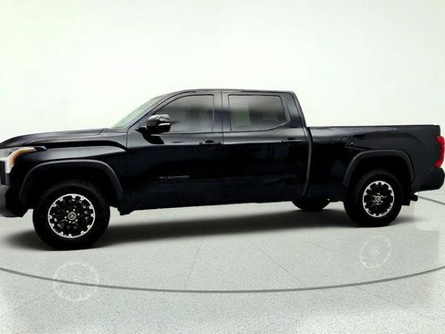 Used 2022 Toyota Tundra SR5 w/ TRD Off-Road Premium Package AWD/4WD image 8