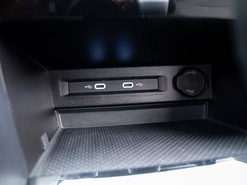 Used 2023 Volkswagen Taos S w/ Driver Assistance Package AWD/4WD image 28