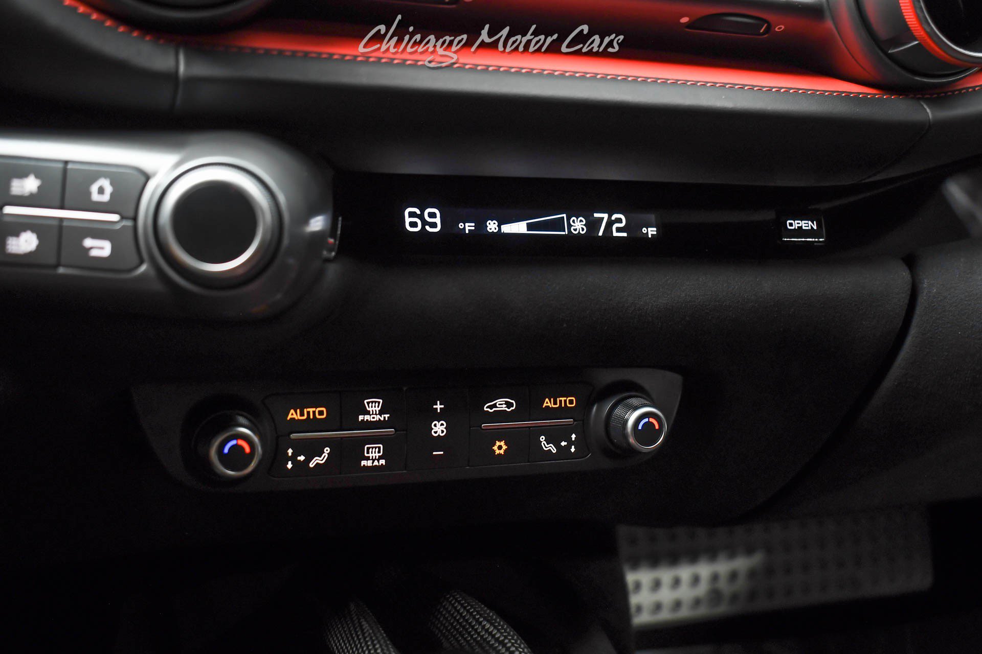Used 2020 Ferrari 812 Superfast RWD image 19
