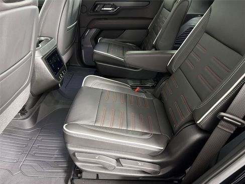New 2026 GMC Yukon AT4 Ultimate w/ LPO, Floor Liner Package AWD/4WD image 23