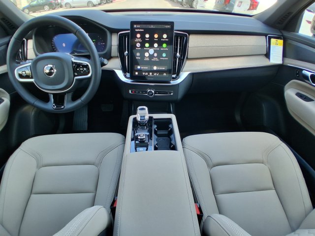 New 2026 Volvo XC90 T8 Plus w/ Protection Package Premier AWD/4WD image 11