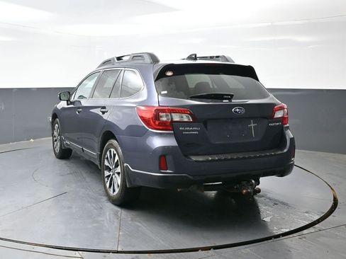 Used 2016 Subaru Outback 2.5i Limited AWD/4WD image 4