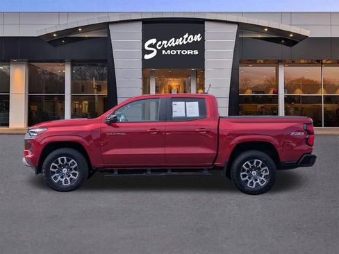 Used 2023 Chevrolet Colorado Z71 w/ Z71 Convenience Package 2 AWD/4WD image 2