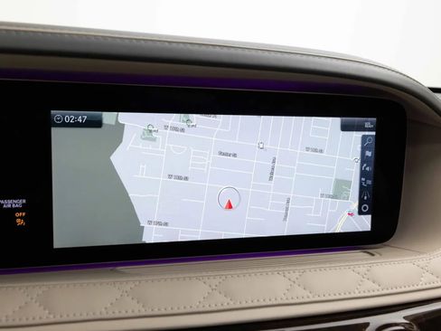 Used 2019 Mercedes-Benz S 560 Sedan image 30