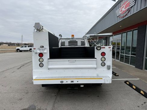 Used 2014 RAM 5500 Tradesman w/ Max Tow Package image 11