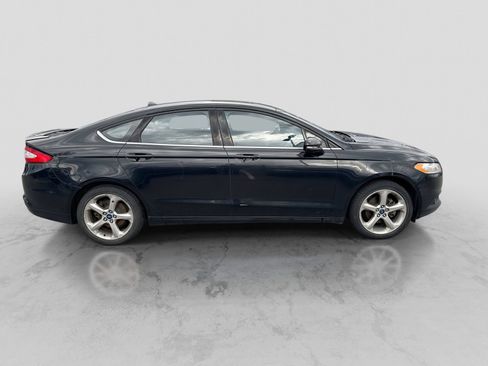 Used 2014 Ford Fusion SE w/ Equipment Group 201A FWD image 19