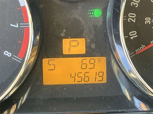 Used 2008 Saturn Vue XR image 12