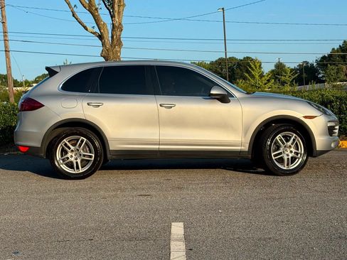 Used 2013 Porsche Cayenne AWD/4WD image 5