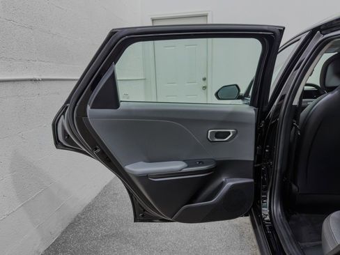 Used 2025 Kia K4 LX image 14