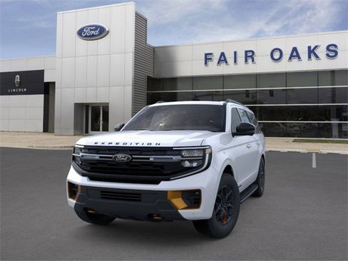 New 2025 Ford Expedition Tremor image 2