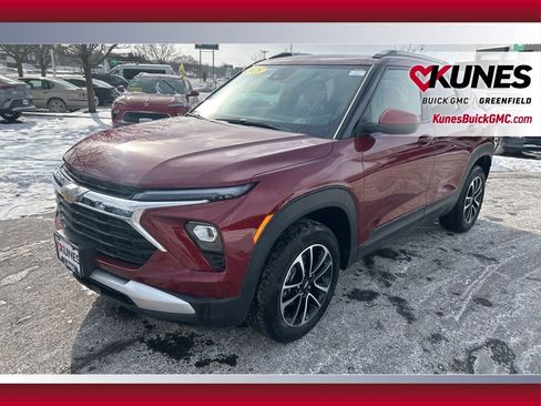 Used 2025 Chevrolet TrailBlazer LT image 10