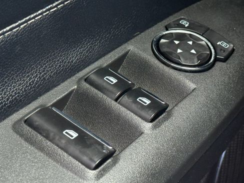 Used 2020 Ford Mustang Premium RWD image 33