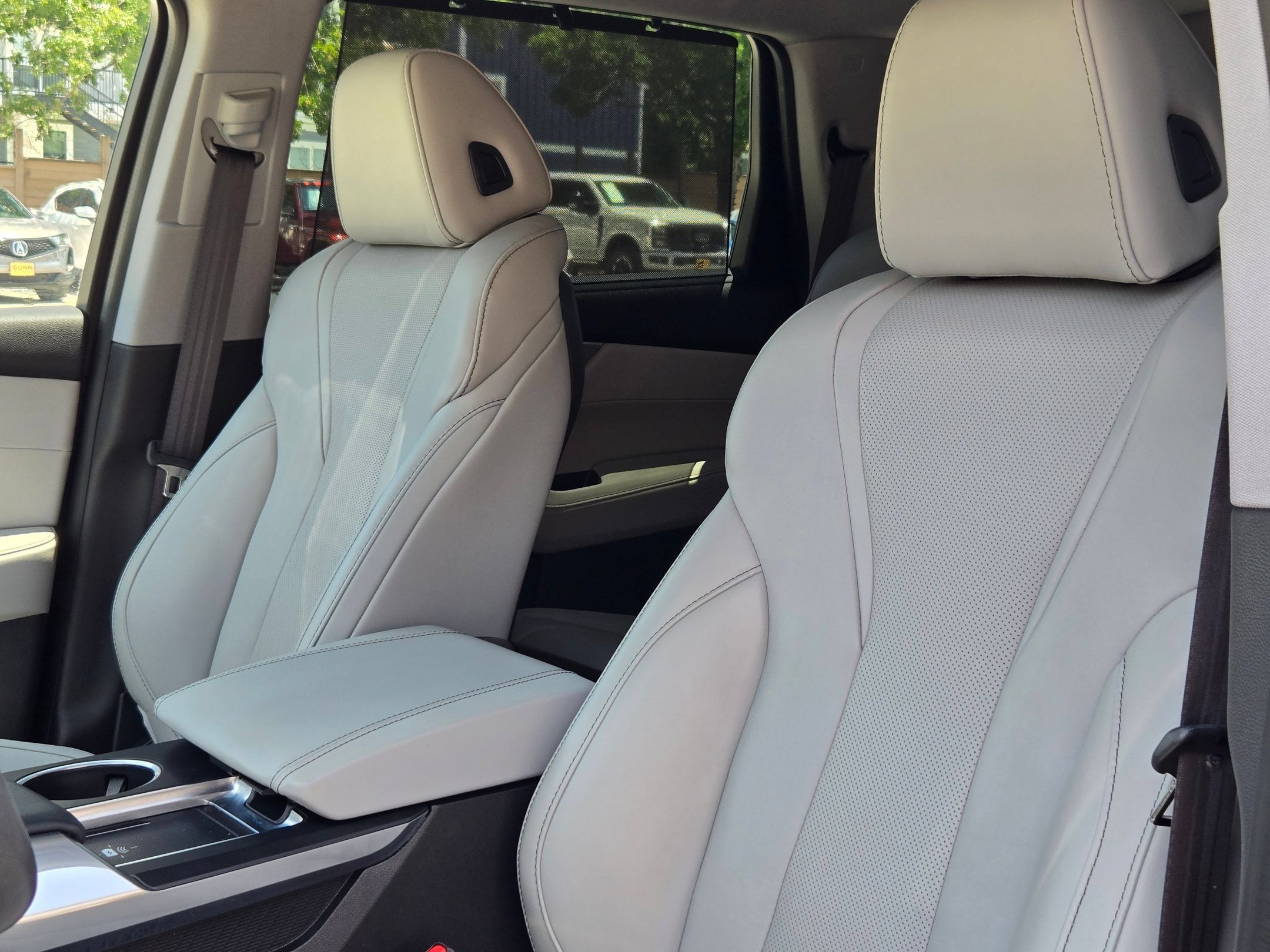 Certified 2024 Acura MDX w/ Technology Package AWD/4WD image 13