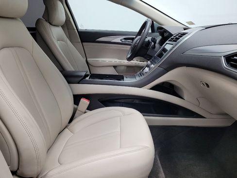 Used 2017 Lincoln MKZ Premiere AWD/4WD image 21