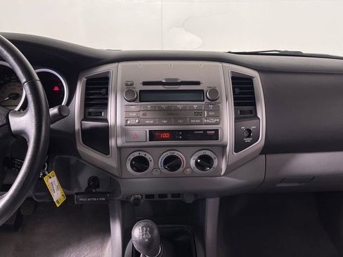 Used 2010 Toyota Tacoma 2WD Access Cab image 15